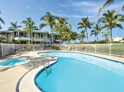 Holua Resort