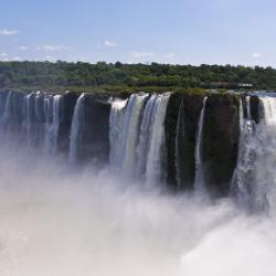 Puerto Iguazú Orlando Tourists