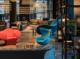 Motel One Berlin-Alexanderplatz Orlando Tourists