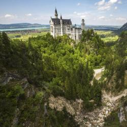 Neuschwanstein Castle, Hohenschwangau Orlando Tourists