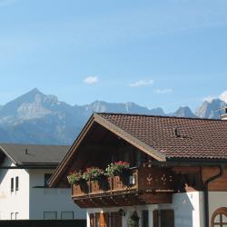Zugspitze Orlando Tourists