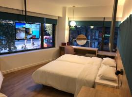 Mandrino Hotel Orlando Tourists