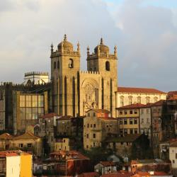 Porto Cathedral, Porto Orlando Tourists