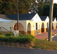 Loyalty Inn Rockingham - Orlando Tourists