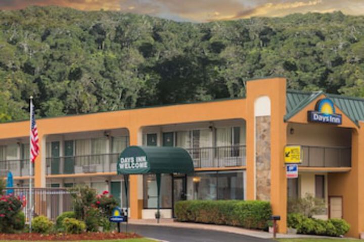 Days Inn By Wyndham Clayton - thumb 0