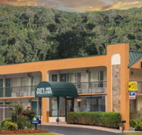 Days Inn by Wyndham Clayton - Orlando Tourists