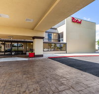 Red Roof Inn PLUS  Suites Houston  IAH Airport SW - Orlando Tourists