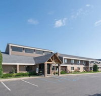 AmericInn by Wyndham Bismarck - Orlando Tourists