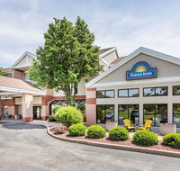 Days Inn  Suites by Wyndham Madison - Orlando Tourists