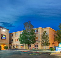 Days Inn  Suites by Wyndham Airport Albuquerque - Orlando Tourists