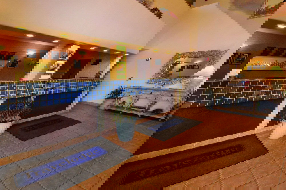 Rodeway Inn - thumb 0