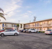 Days Inn Mojave - Orlando Tourists