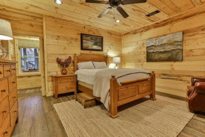 EAGLES CREST Long Range Layered Mountain Views In Peaceful Neighborhood! - thumb 3