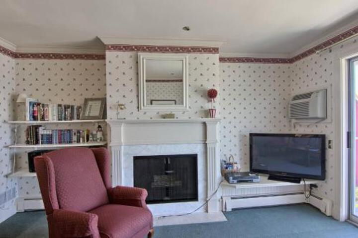 211 Water Street Inn - thumb 6