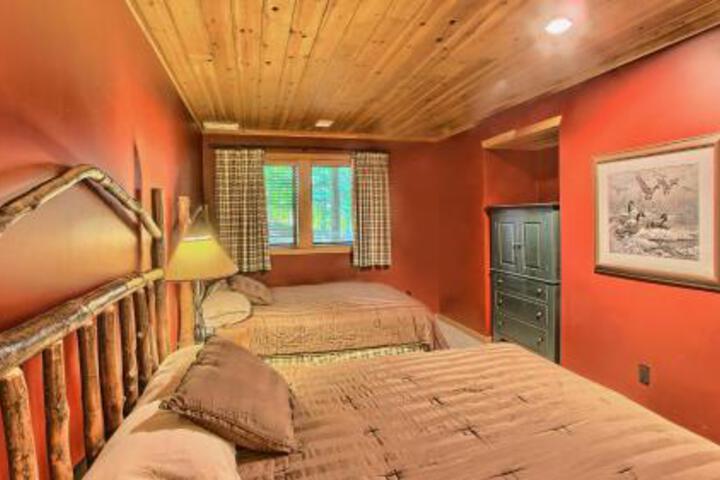 803 Mountain Cabin - thumb 2