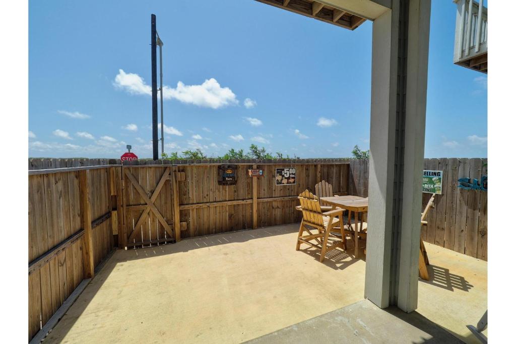 Padre Beach View 202K By Padre Escapes - thumb 4