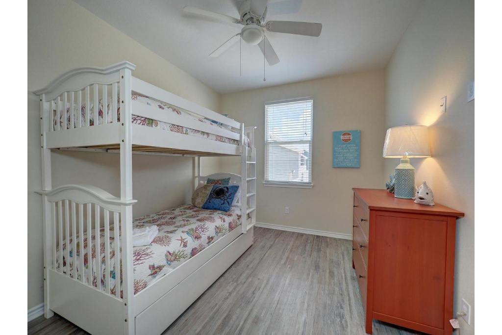 Padre Beach View 202K By Padre Escapes - thumb 3