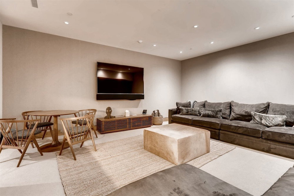 1-184 West Meadow Drive - thumb 5