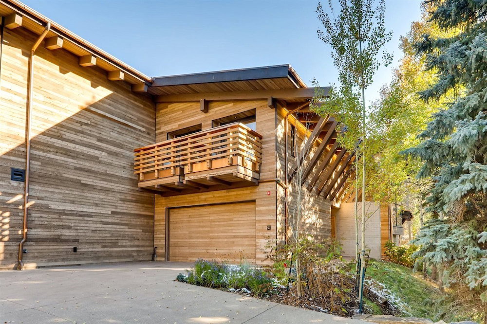 1-184 West Meadow Drive - thumb 3