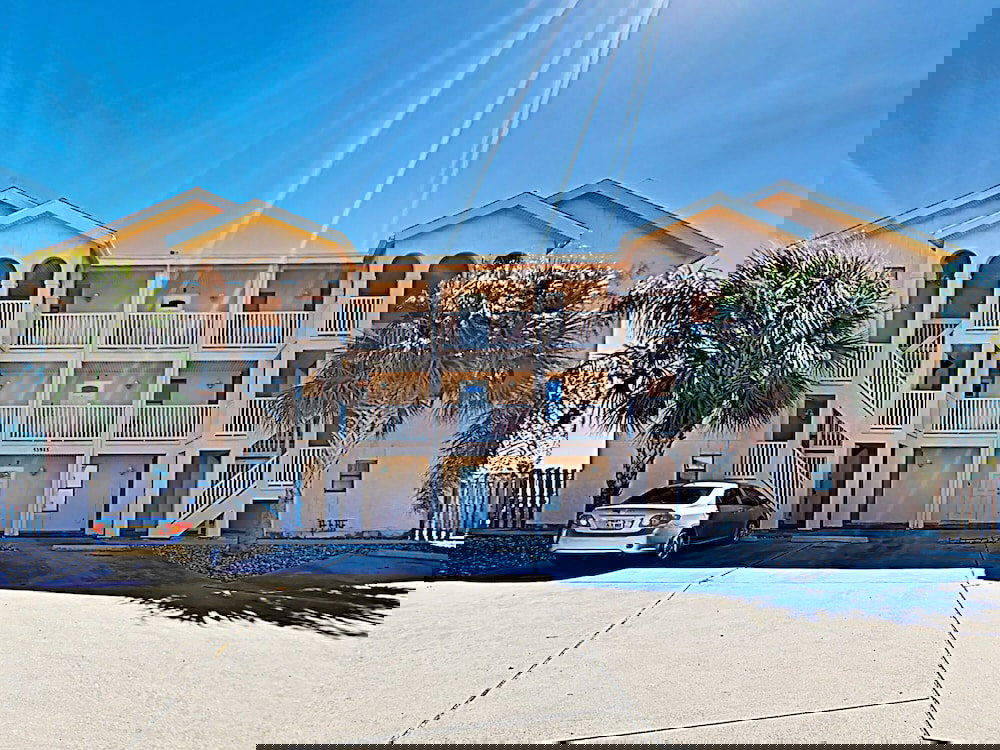 New Listing! Fortuna Bay Canalside W/ Views 2 Bedroom Condo - thumb 1