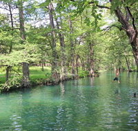 Deep Water on the Blanco  Guest House 5 Bedroom Home - Orlando Tourists