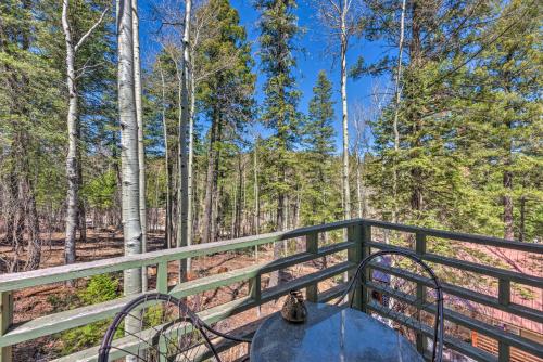 Quaint Cloudcroft Cabin With Stunning Forest Views! - thumb 3