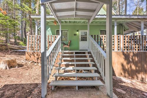 Quaint Cloudcroft Cabin With Stunning Forest Views! - thumb 5