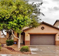 Spacious Maricopa House w / Private Backyard - Orlando Tourists