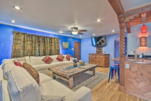 Cozy Blue Adobe With Steam Room 2 Mi From Taos! - thumb 2
