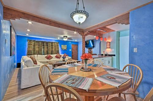 Cozy Blue Adobe With Steam Room 2 Mi From Taos! - thumb 6