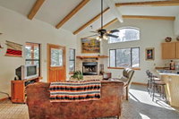 Copper Top Charming 2BR Cloudcroft Cabin