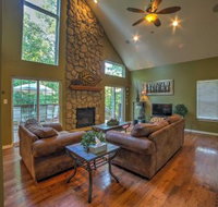 Lakefront Blue Eye Cottage with Hot Tub  Fire Pit - Orlando Tourists