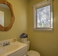 Albrightsville Home w / Hot Tub Deck  Game Room - Orlando Tourists