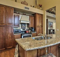 Modern Sonoran Desert Condo w / Deck View  Stables - Orlando Tourists