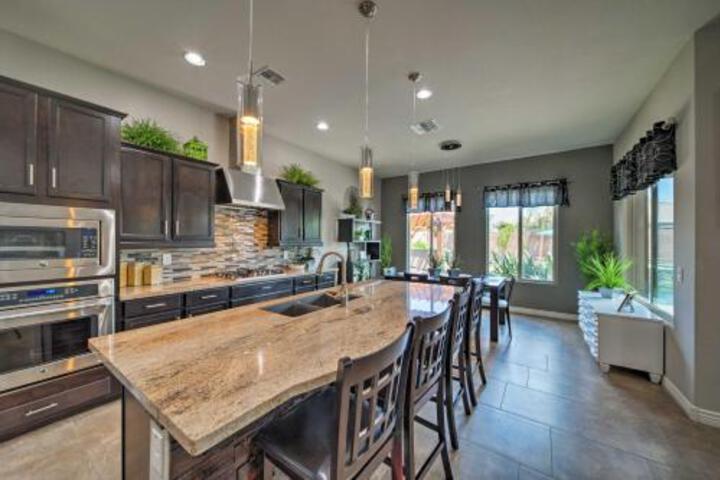 Chic Surprise Home W / Pool Hot Tub & Putting Green - thumb 0