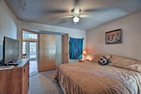 Cozy Big Bear Lodge Large Cabin w / Hot Tub  View