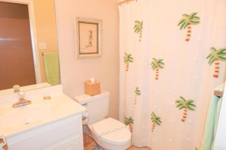 076 Beach Club 301 Unit A Home - thumb 6