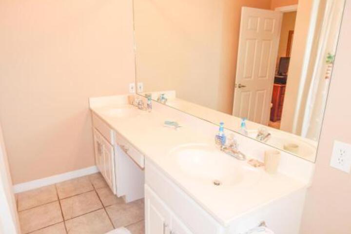 076 Beach Club 301 Unit A Home - thumb 4