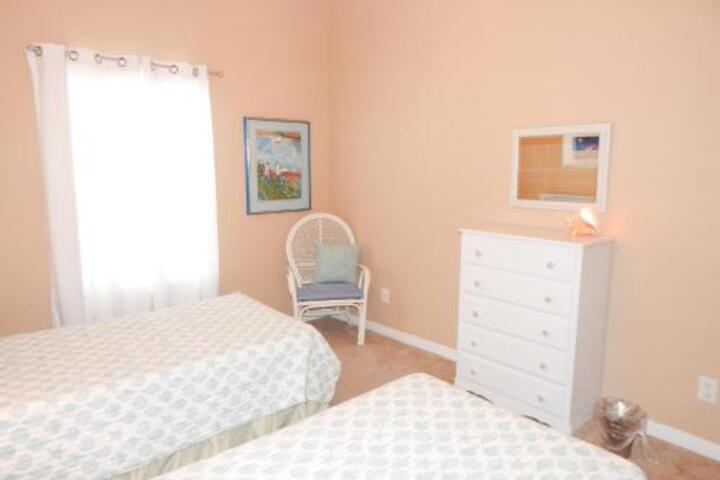076 Beach Club 301 Unit A Home - thumb 2