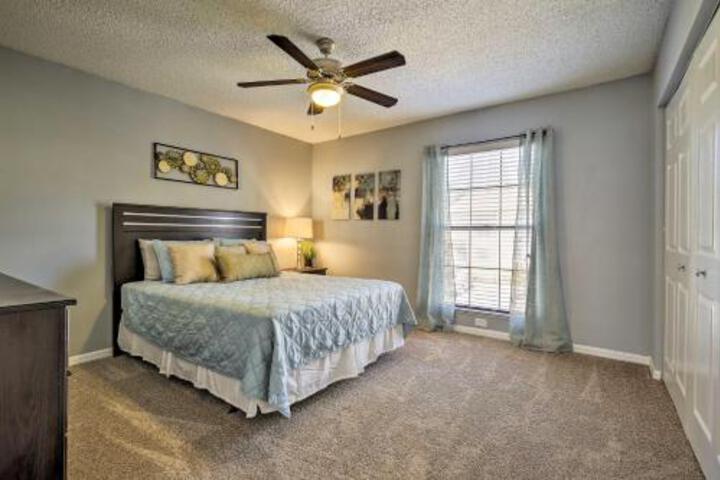 Tampa Townhome W / Pool Near Top Attractions! - thumb 3