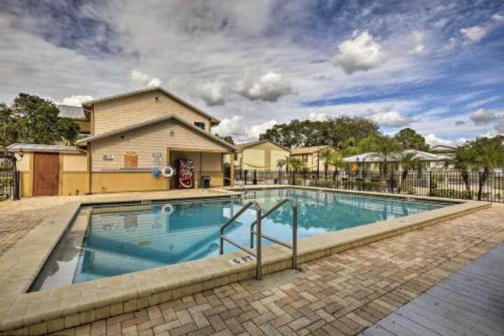Tampa Townhome W / Pool Near Top Attractions! - thumb 4