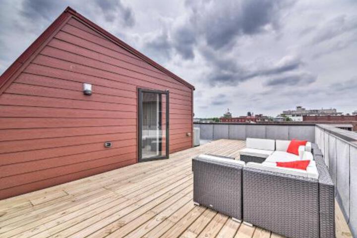 Memphis Townhome W / Rooftop Walk To Beale St. - thumb 0