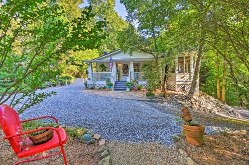 NEW Nottely Lake Cottage W / Hot Tub Kayaks & Games - thumb 1