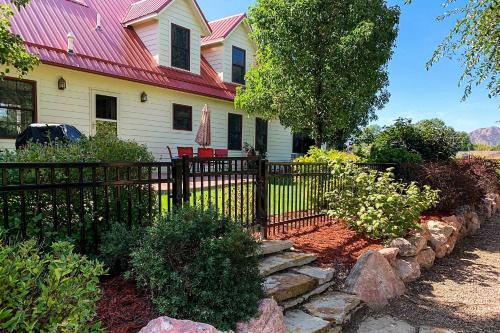 Spacious CaÃƒÂ±on City Retreat Events Welcome! - thumb 3