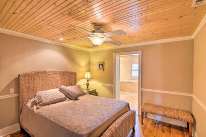 Serving Southern Charm: Clarkesville Retreat - thumb 6