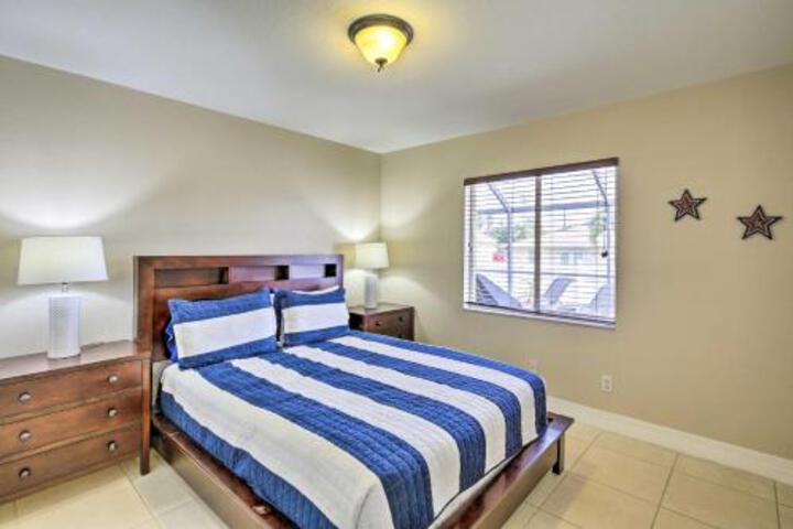 Modern Florida Oasis Near Cape Coral Parkway! - thumb 3