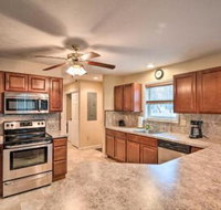 Family Poconos Escape with Community Amenities - Orlando Tourists