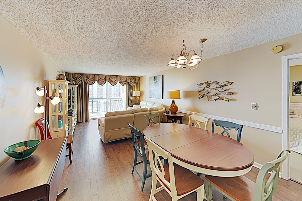 New Listing! Oceanfront Escape W / Pool Epic Views 3 Bedroom Condo - thumb 1