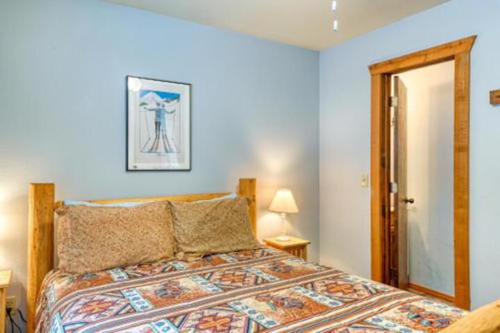 The Chamberlain Chalet - thumb 3