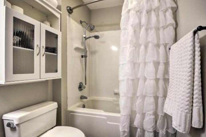 Pinehurst Condo 2 Mi To Downtown & Resort! - thumb 3